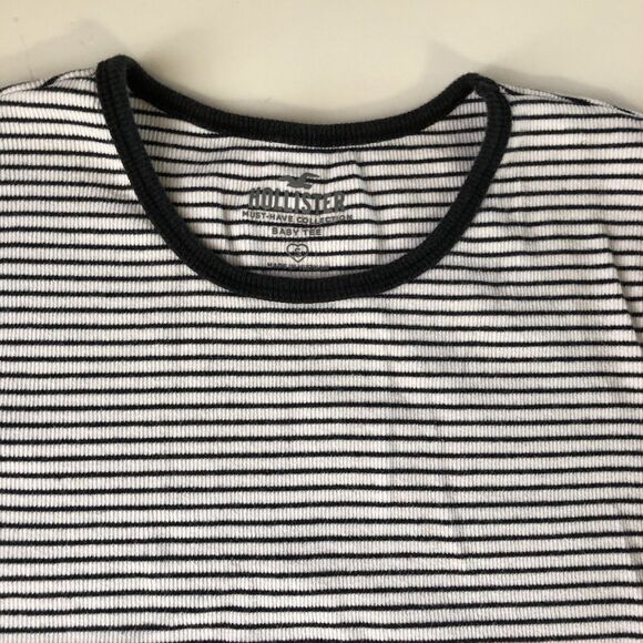 Hollister Must Have Collection Baby Tee White W/black Stripes Size Small - Picture 10 of 16